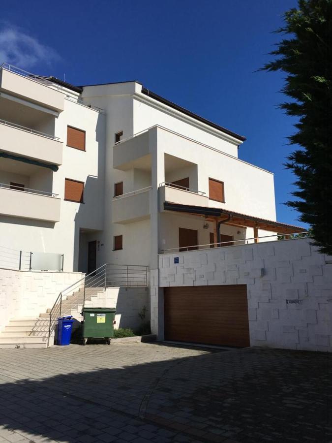 Ferienwohnung Jabuka Banjole Exterior foto